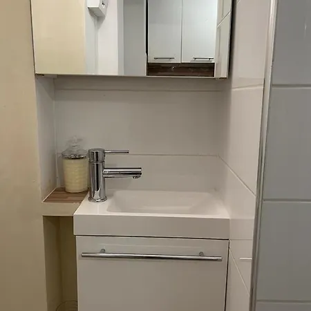 Maly Apartament Z Kuchnia I Lazienka Štetín